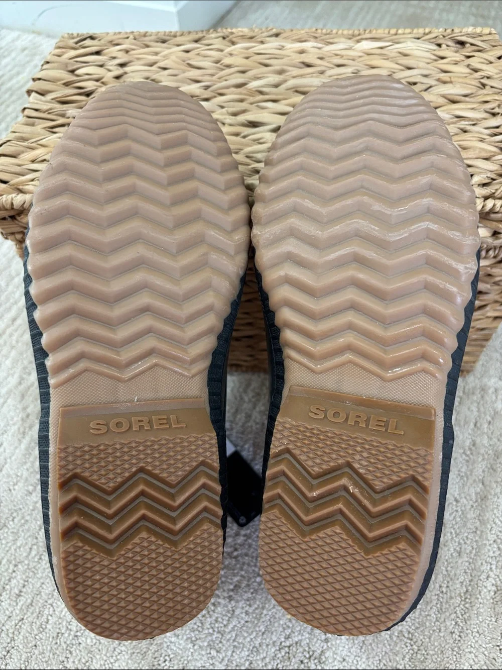 NWT Sorel Men's Brown Suede & Black Rubber Lace-Up Rain Boots Size 7